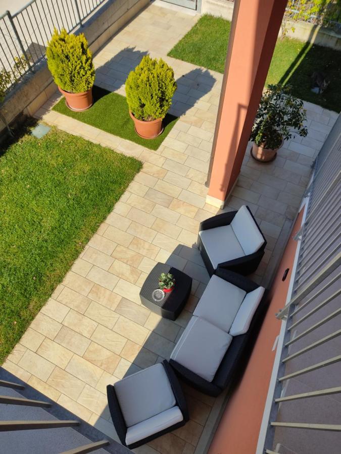 Casa Pepe Bed & Breakfast Colà Екстериор снимка
