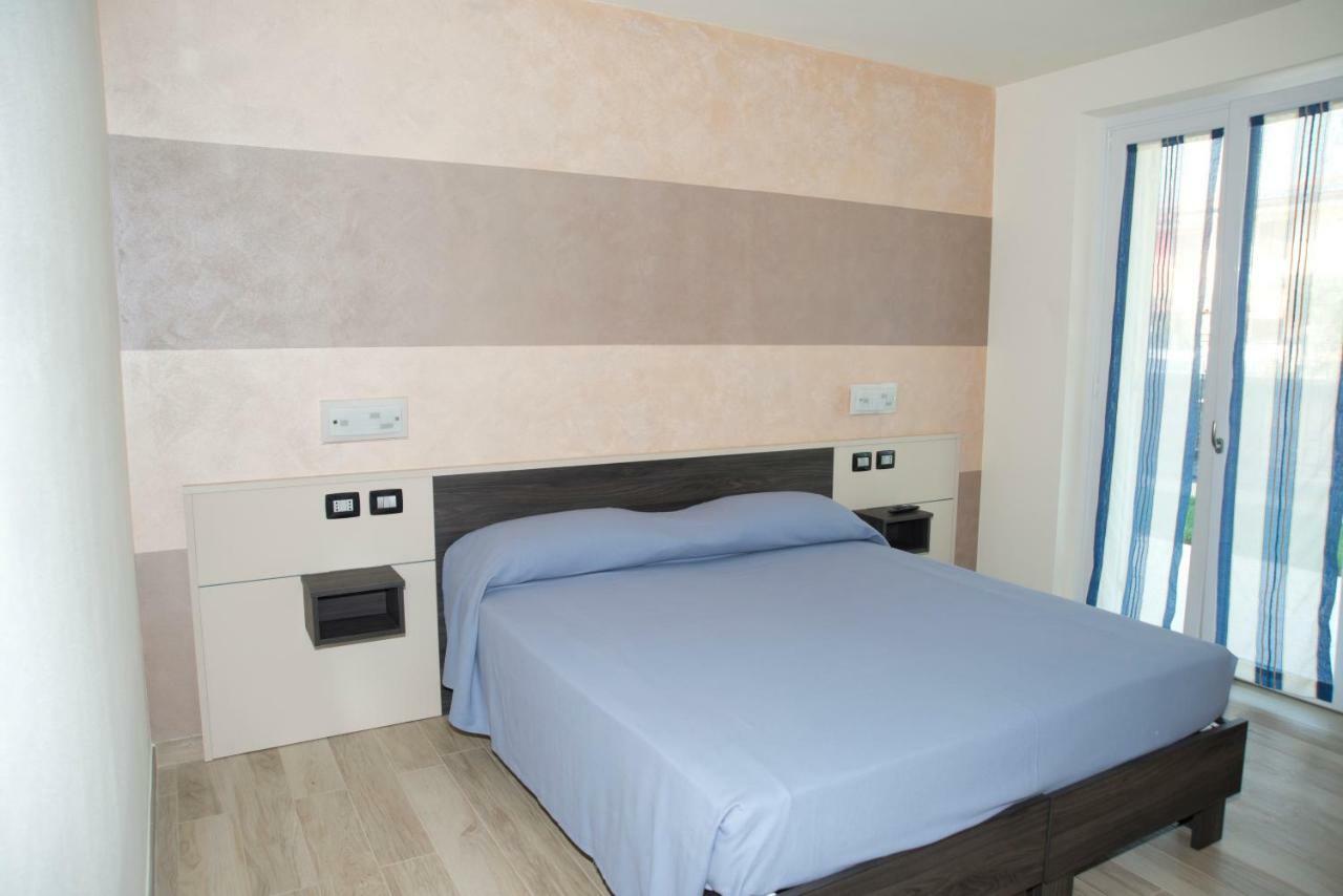 Casa Pepe Bed & Breakfast Colà Екстериор снимка